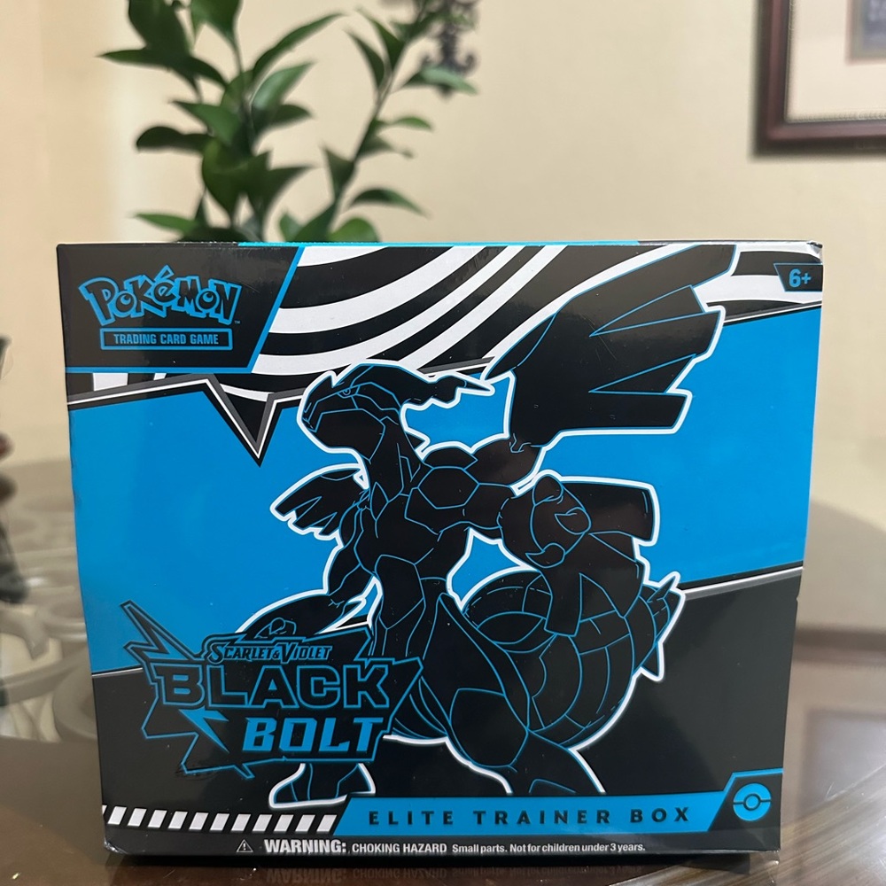 Pokemon Elite Trainer Box